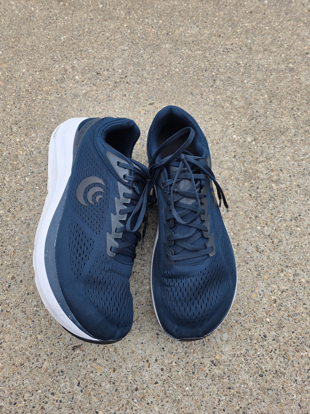 TOPO Athletic Sneaker Men Size 13